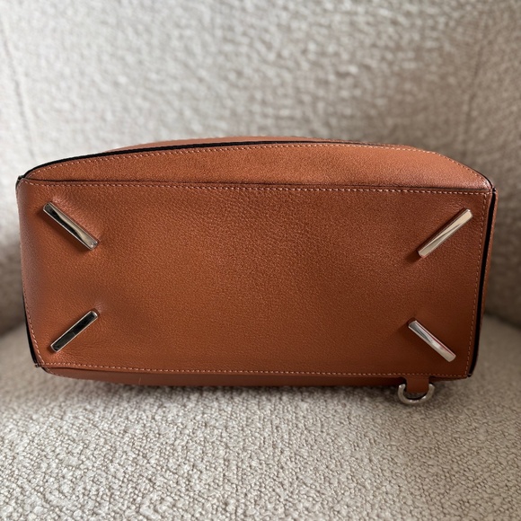 Loewe Puzzle Medium in Tan - Picture 7 of 10